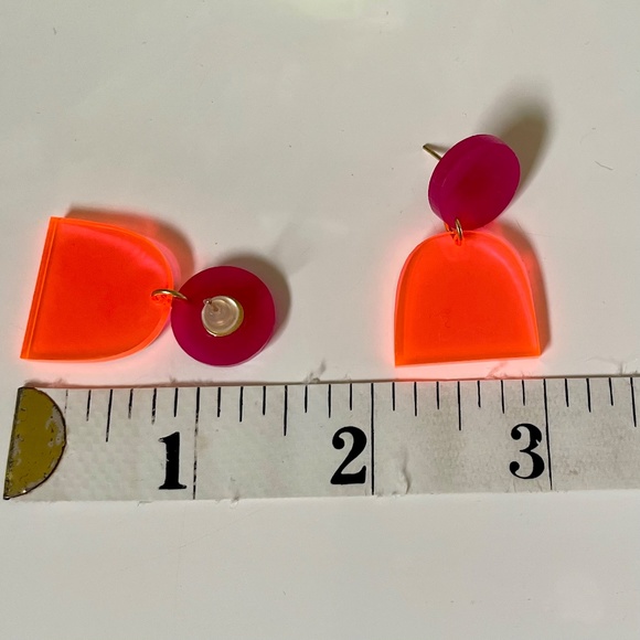 Contemporary Earrings by Combinist. - Picture 4 of 4